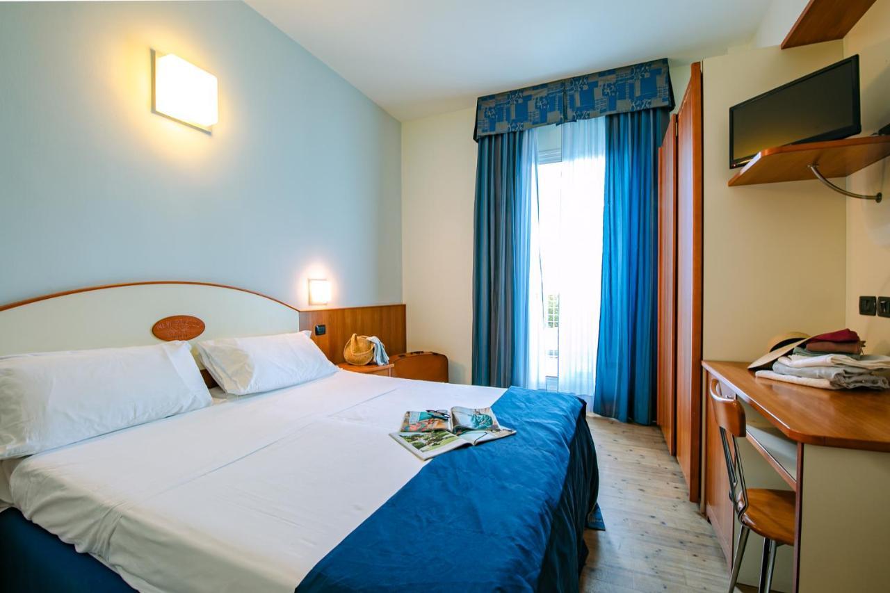New Bristol Sport Hotel Cesena Bagian luar foto