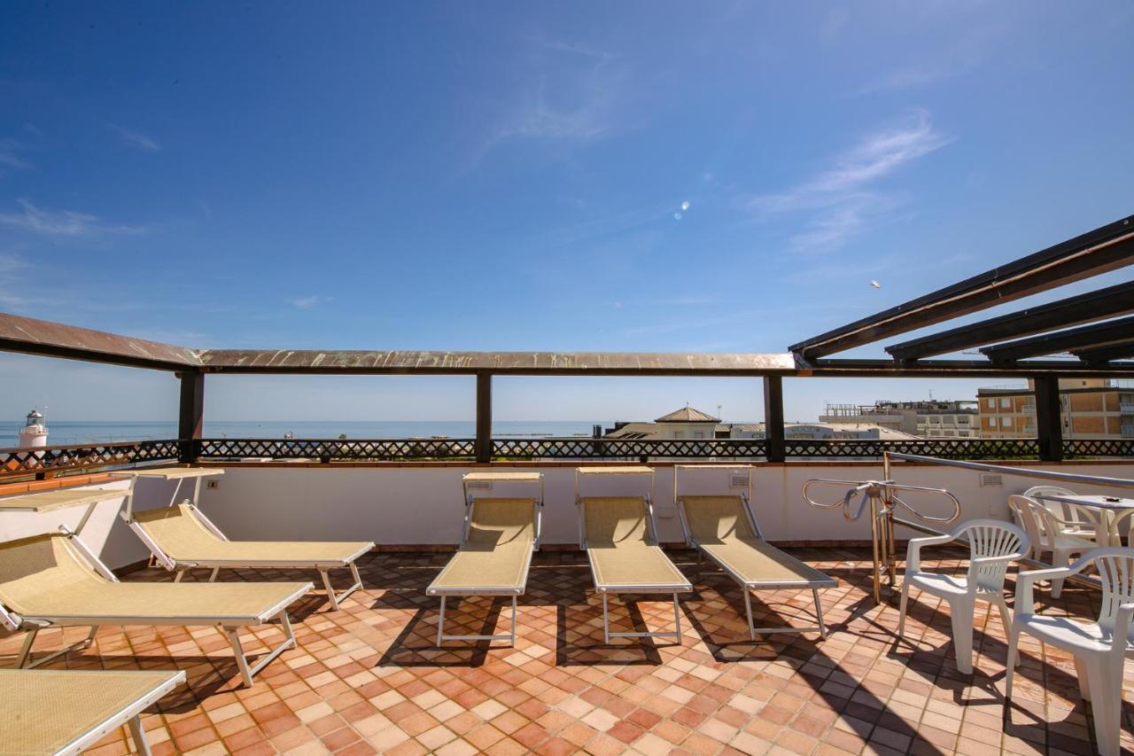 New Bristol Sport Hotel Cesena Bagian luar foto