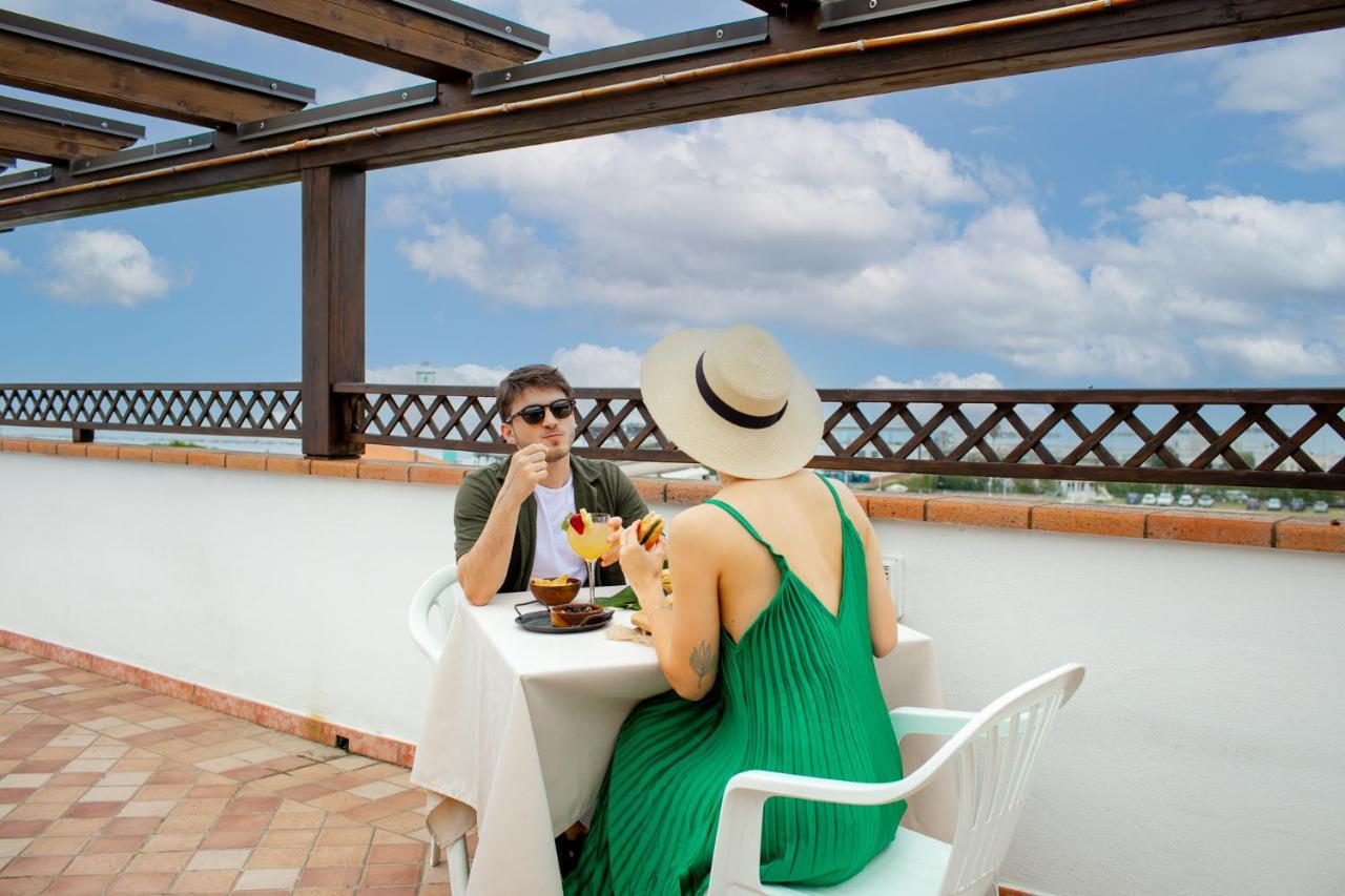 New Bristol Sport Hotel Cesena Bagian luar foto