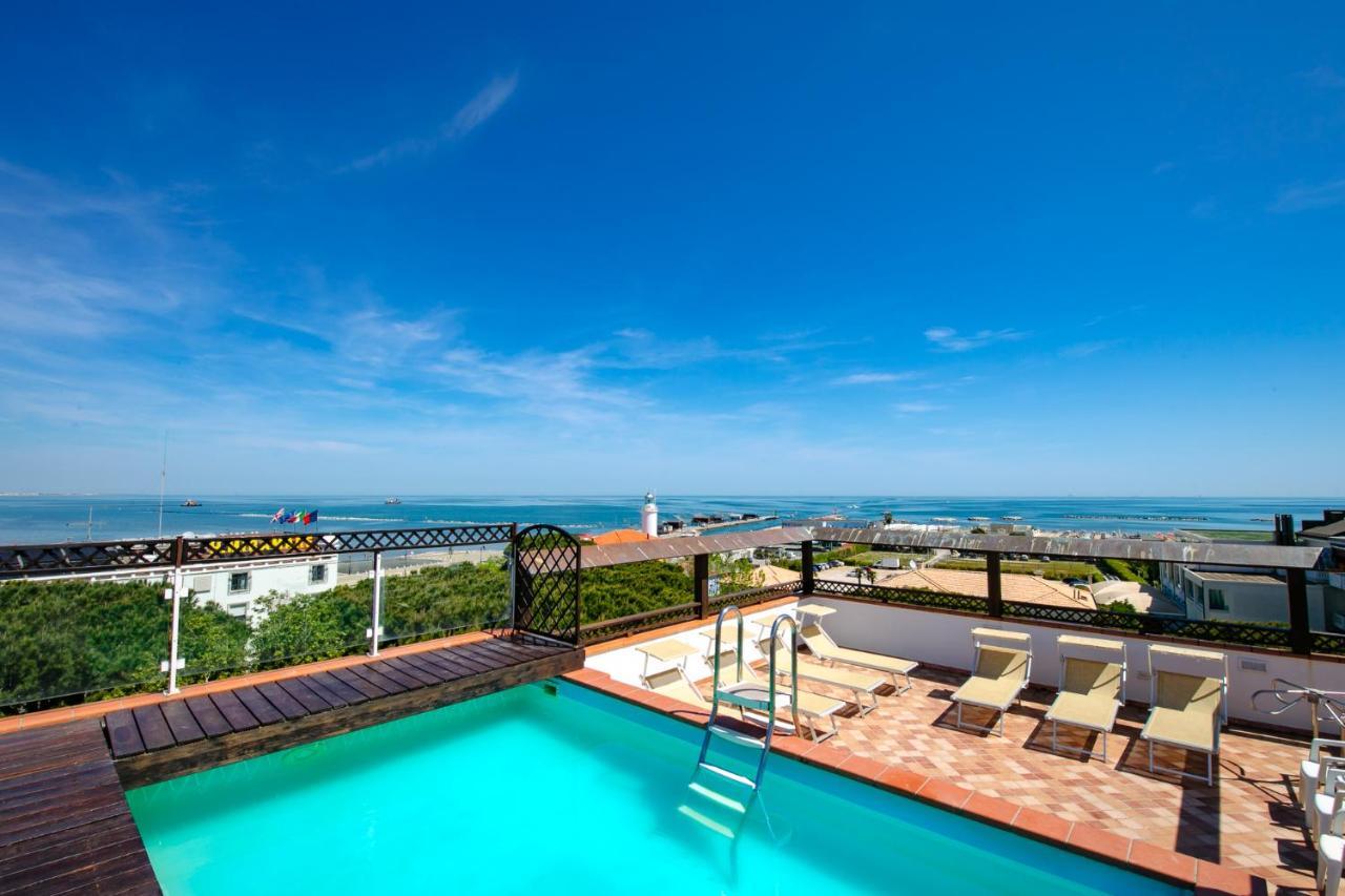 New Bristol Sport Hotel Cesena Bagian luar foto